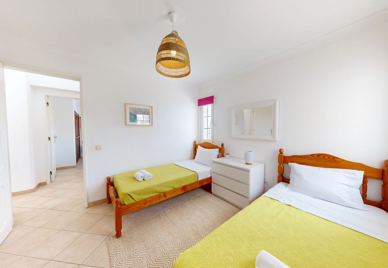 Villa in Albufeira - Villa Hipolito V4 with Pool and BBQ