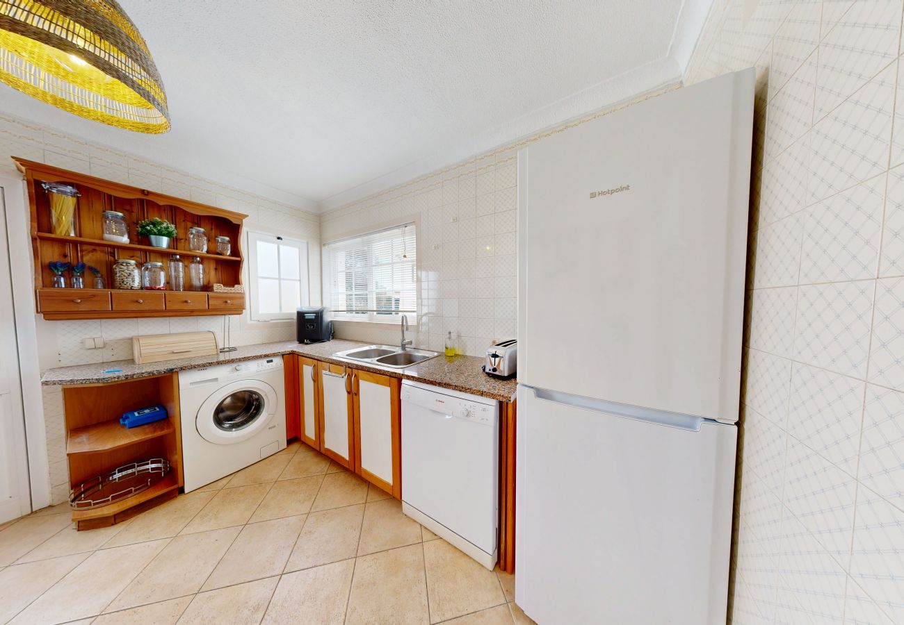 Villa in Albufeira - Villa Hipolito V4 with Pool and BBQ