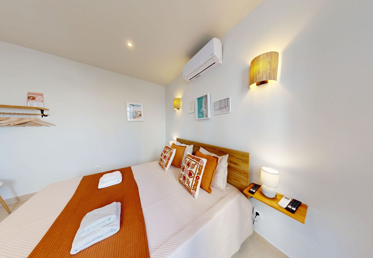 Rent by room in Albufeira - Dolphin Room 🐬