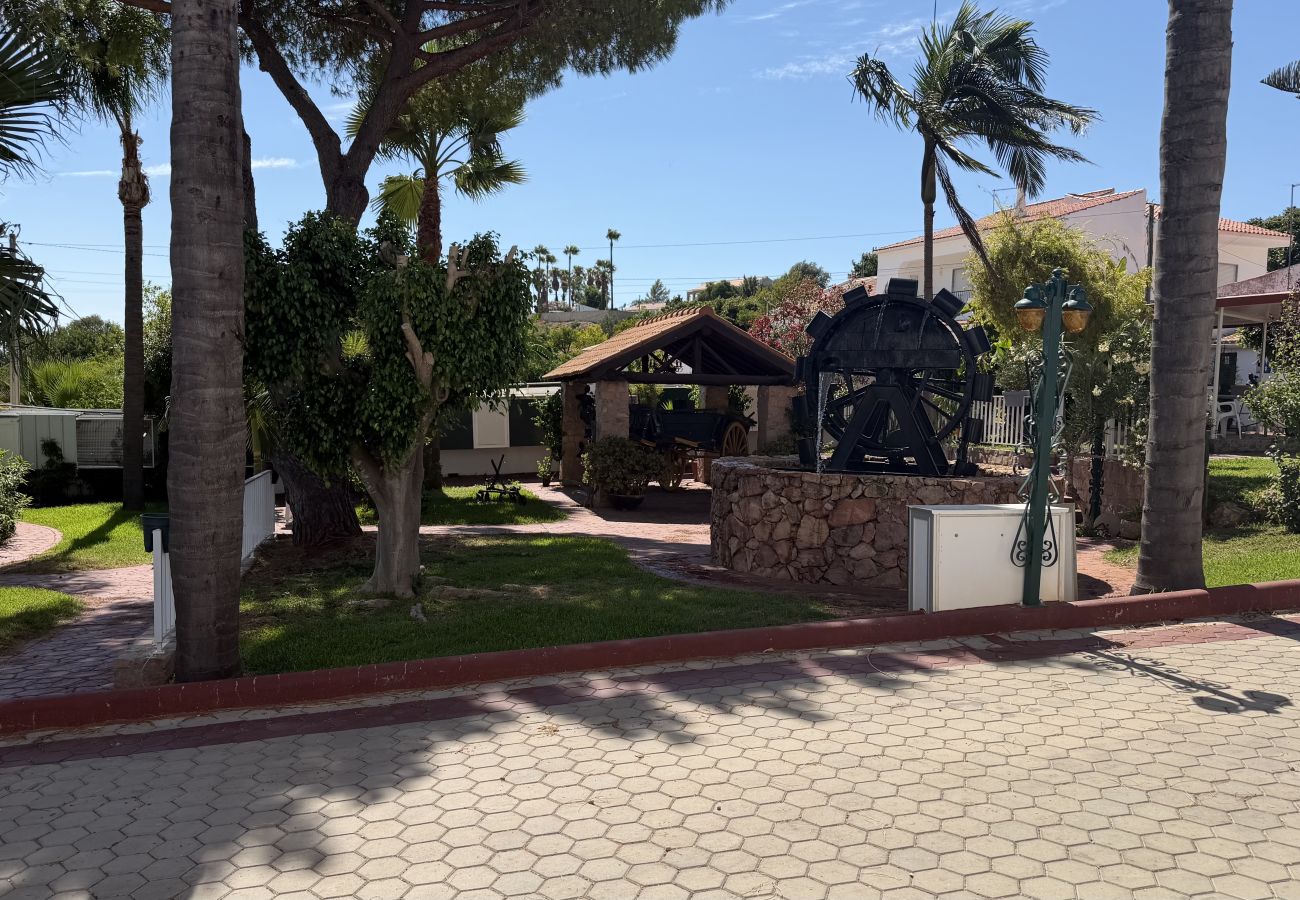 Farm stay in Silves - Quinta Jardim das Palmeiras, T11 nº9, Algoz