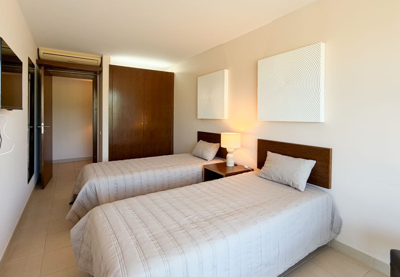Apartment in Albufeira - Herdade dos Salgados, T3 8E-1C, Vila das Lagoas